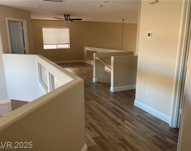 3120 Whispering Canyon Court - Photo Thumbnail 22