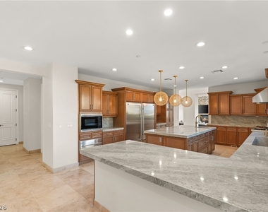 1635 Liege Drive - Photo Thumbnail 14