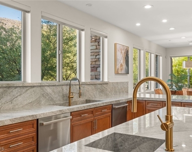 1635 Liege Drive - Photo Thumbnail 13