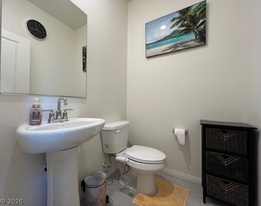 380 Larksong Avenue - Photo Thumbnail 9