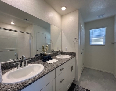 380 Larksong Avenue - Photo Thumbnail 22