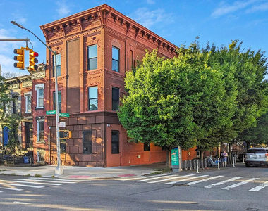 481 Evergreen Avenue - Photo Thumbnail 8