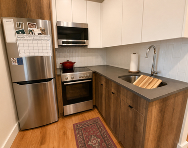 481 Evergreen Avenue - Photo Thumbnail 1