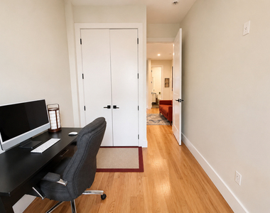 481 Evergreen Avenue - Photo Thumbnail 6