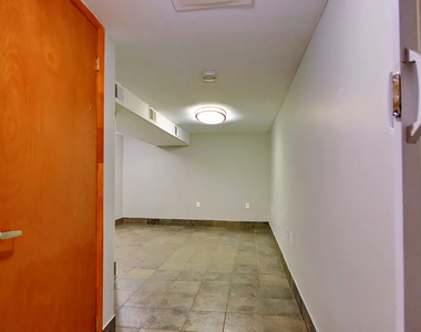 East 5th Street - Photo Thumbnail 2