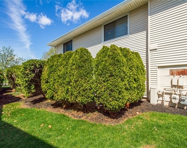 644 Eastbrooke Lane - Photo Thumbnail 18