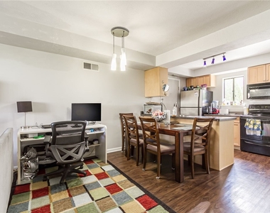 644 Eastbrooke Lane - Photo Thumbnail 6