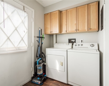 644 Eastbrooke Lane - Photo Thumbnail 11