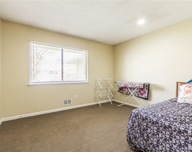 644 Eastbrooke Lane - Photo Thumbnail 14