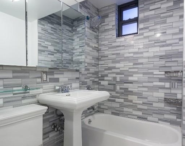 230 East 32nd Street - Photo Thumbnail 8
