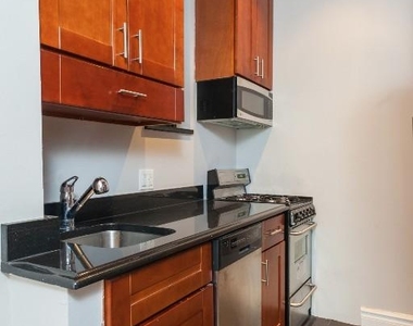 230 East 32nd Street - Photo Thumbnail 5