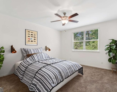1429 Proust Lane - Photo Thumbnail 3