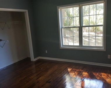 854 Nw Ridge Avenue - Photo Thumbnail 2