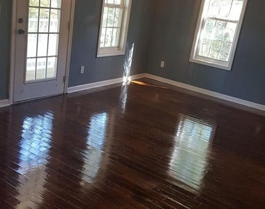 854 Ridge Avenue - Photo Thumbnail 2