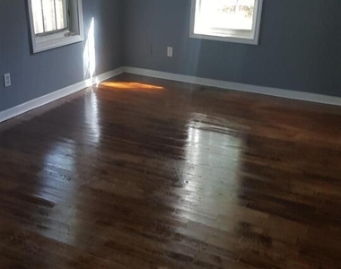 854 Ridge Avenue - Photo Thumbnail 3