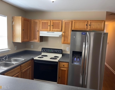 440 Woodlawn Avenue Nw - Photo Thumbnail 1