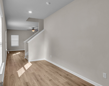 11608 Winston Drive - Photo Thumbnail 3