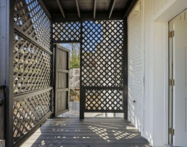 393 8th Street Ne - Photo Thumbnail 23