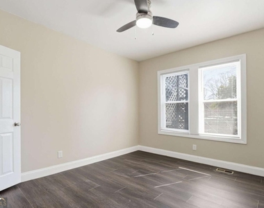 393 8th Street Ne - Photo Thumbnail 21