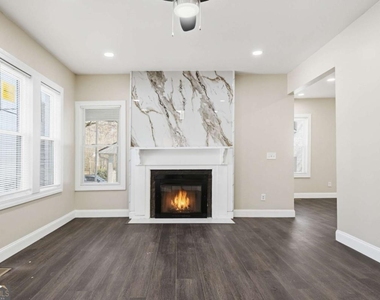 393 8th Street Ne - Photo Thumbnail 9