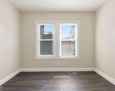 393 8th Street Ne - Photo Thumbnail 20