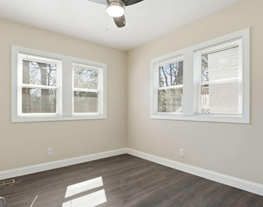 393 8th Street Ne - Photo Thumbnail 18