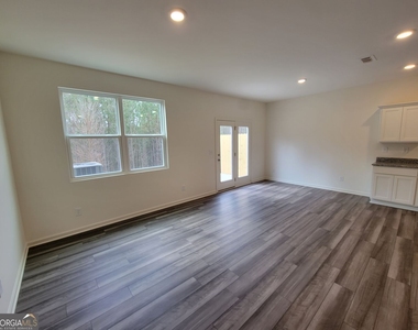 3560 Eagle Court Sw - Photo Thumbnail 12