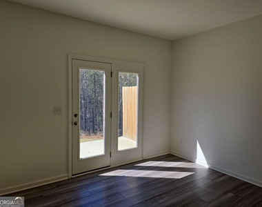 3560 Eagle Court Sw - Photo Thumbnail 9