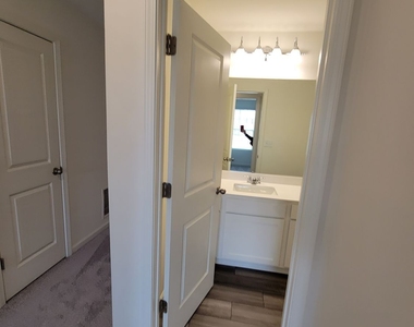 3560 Eagle Court Sw - Photo Thumbnail 34