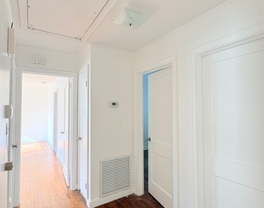 600 Margaret Street - Photo Thumbnail 29