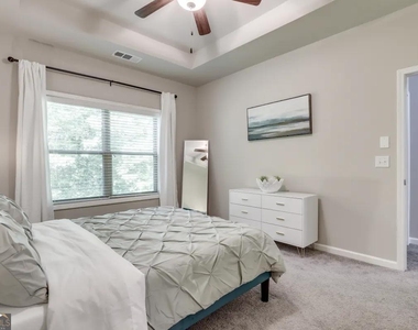 2525 Norwood Park Crossing - Photo Thumbnail 13