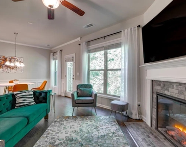 2525 Norwood Park Crossing - Photo Thumbnail 5