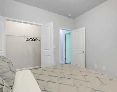 2525 Norwood Park Crossing - Photo Thumbnail 19