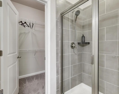 2525 Norwood Park Crossing - Photo Thumbnail 16