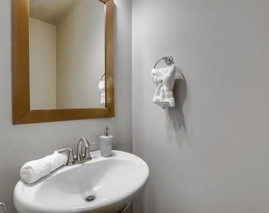 2525 Norwood Park Crossing - Photo Thumbnail 11