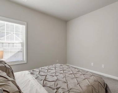 2525 Norwood Park Crossing - Photo Thumbnail 24