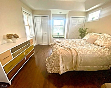217 Newark Ave - Photo Thumbnail 14