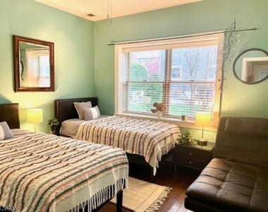 217 Newark Ave - Photo Thumbnail 16