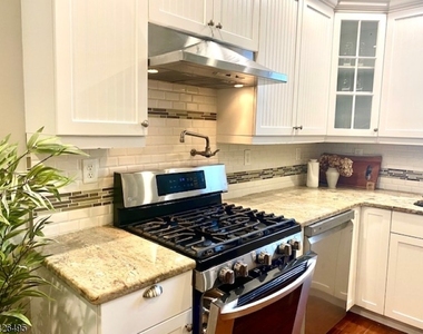 217 Newark Ave - Photo Thumbnail 11