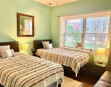 217 Newark Ave - Photo Thumbnail 17