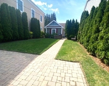 217 Newark Ave - Photo Thumbnail 6