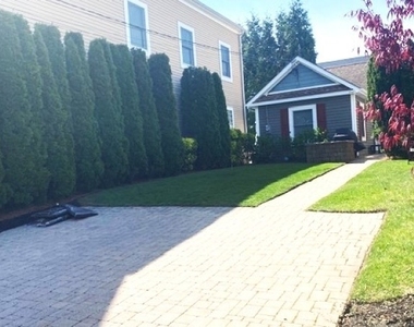 217 Newark Ave - Photo Thumbnail 4