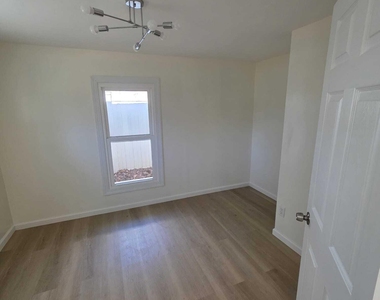 1145 Kenton Drive - Photo Thumbnail 3