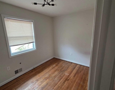 14 Nathan Avenue - Photo Thumbnail 4