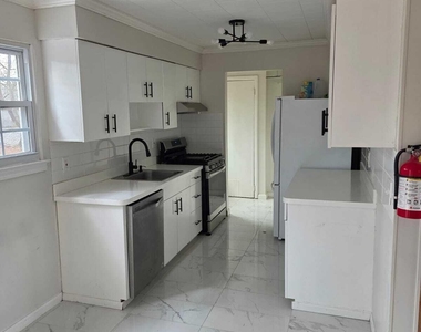 14 Nathan Avenue - Photo Thumbnail 9