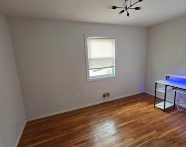 14 Nathan Avenue - Photo Thumbnail 2
