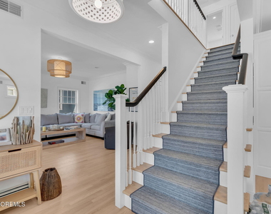 112 Sylvania Avenue - Photo Thumbnail 7