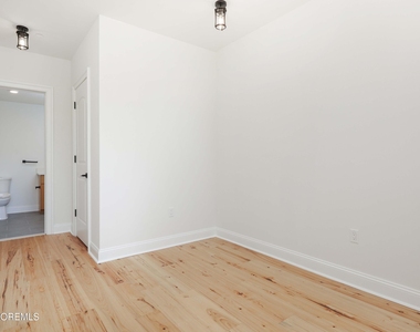 179 Chelsea Avenue - Photo Thumbnail 6