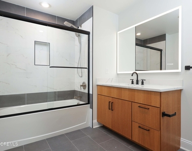 179 Chelsea Avenue - Photo Thumbnail 10