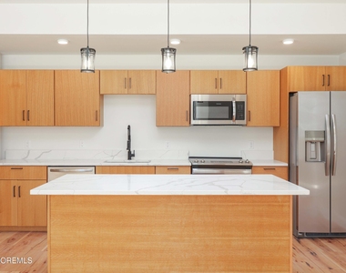 179 Chelsea Avenue - Photo Thumbnail 13